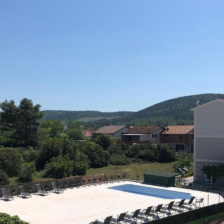 Lipovac Resort Ficus Bilice Exterior photo