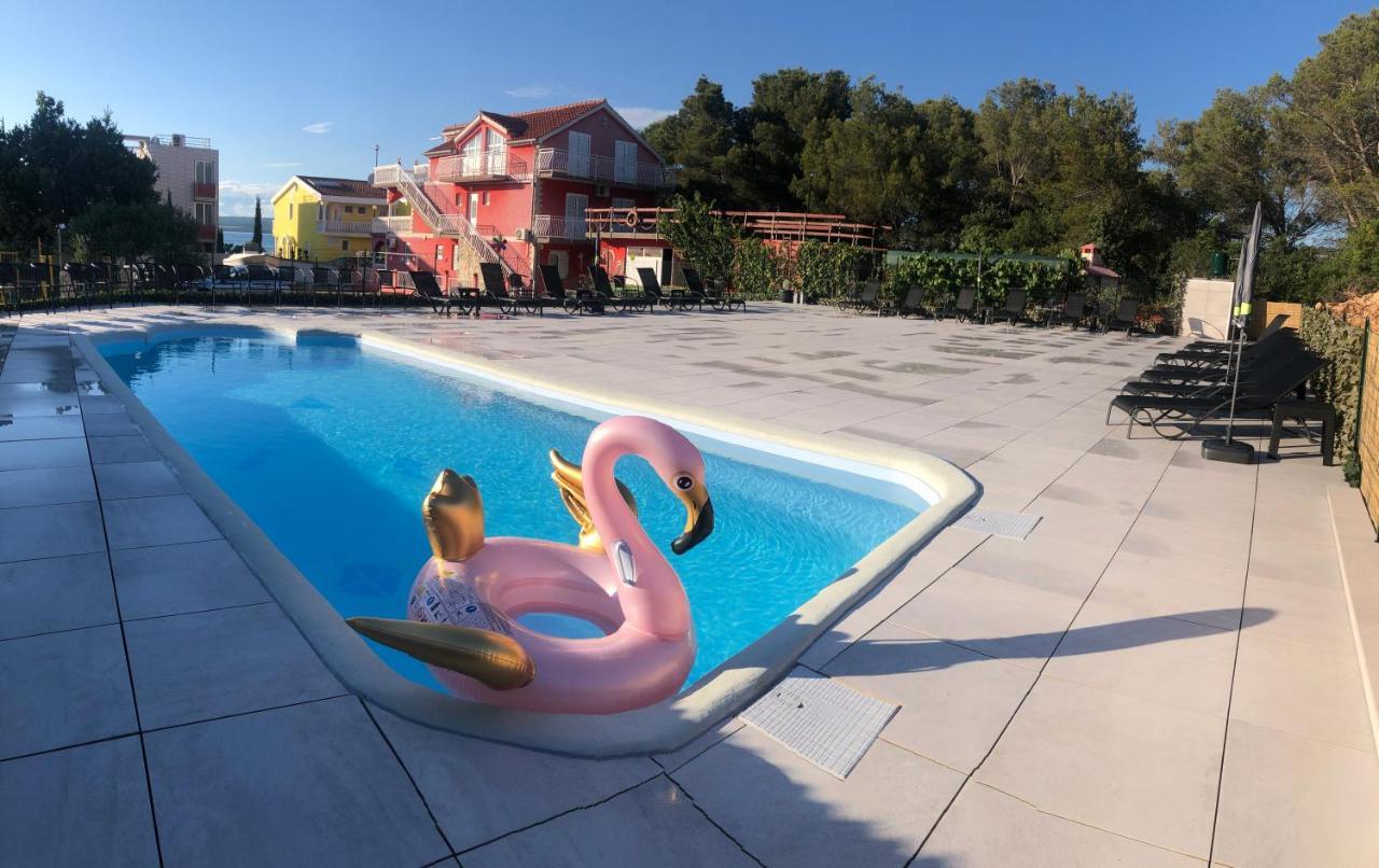 Lipovac Resort Ficus Bilice Exterior photo